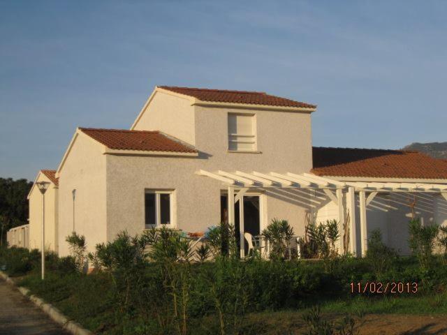 Villa T3 Bord De Mer - Vue Mer A 500 M De La Plage- Piscine Chauffee A Casetta Di A Spiaggia Cervione Exteriör bild